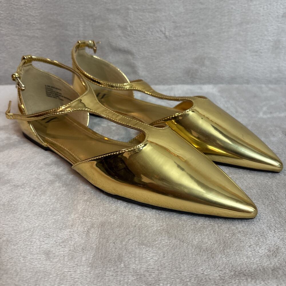 Worthington Kendie Gold Pointed Toe Flats Size 9.5 New Glam T Strap Career Shoes